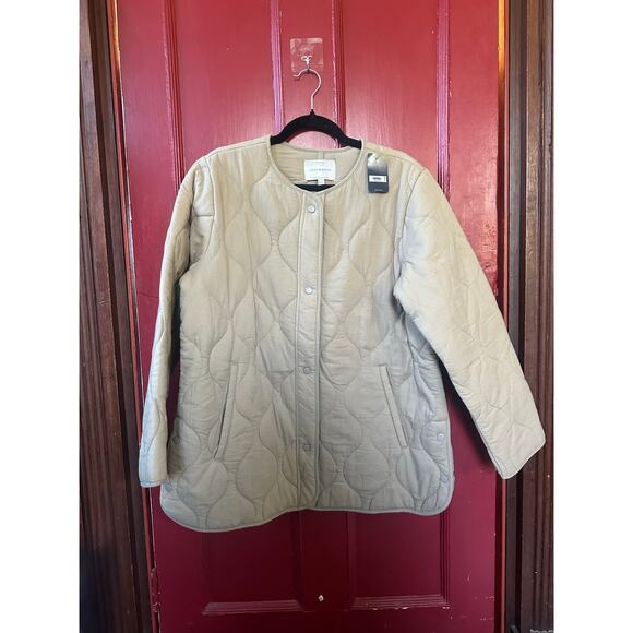 NWT Lucky Brand Women’s Lightweight Quilted Snap Jacket L Taupe Tan Beige Liner - Picture 3 of 9
